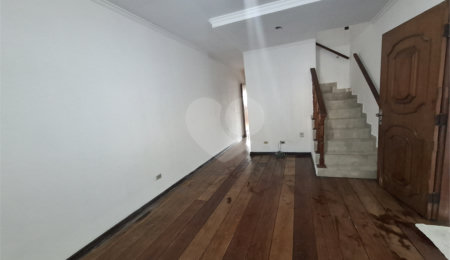 Sobrado à venda com 3 quartos, sendo 1 suíte,  em Campo Grande, São Paulo, SP