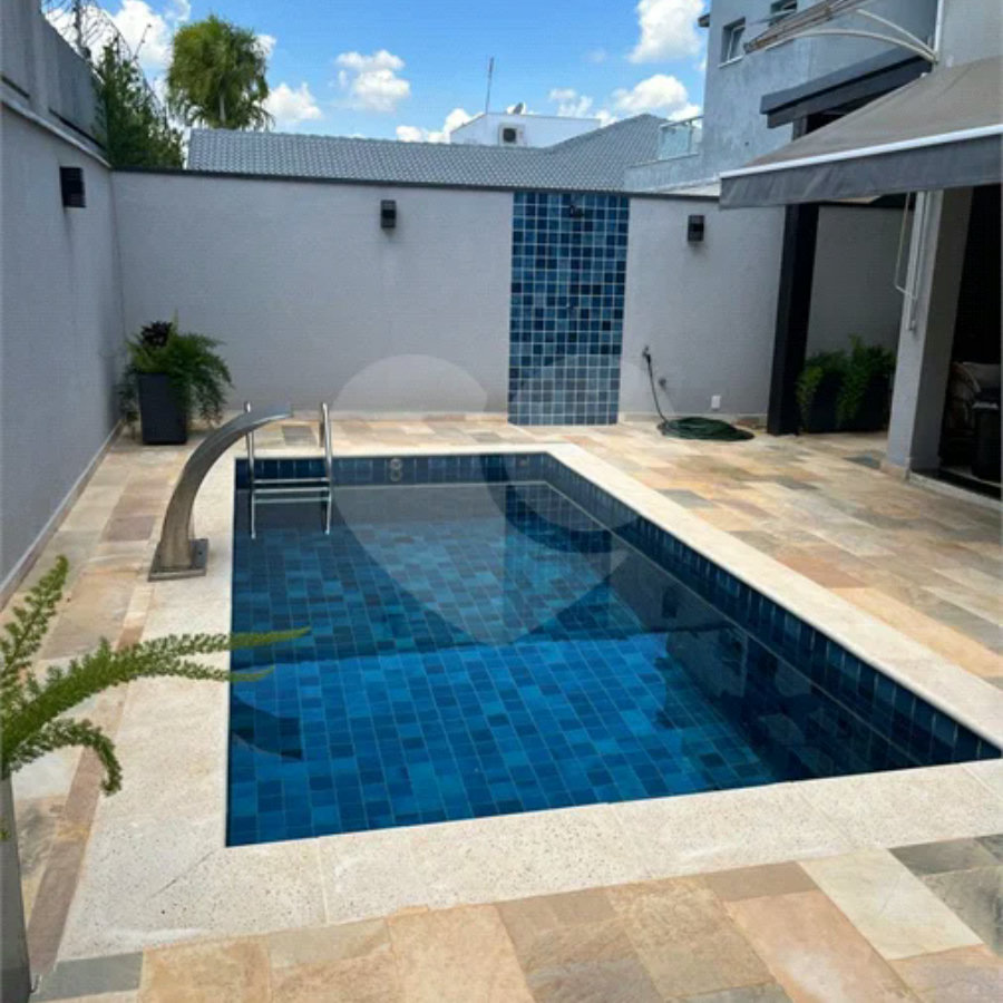 Lindo Sobrado com 3 suítes, à venda, 290 m², por R$ 2.340.000,00 no condomínio Helvetia Park em Indaiatuba/SP.