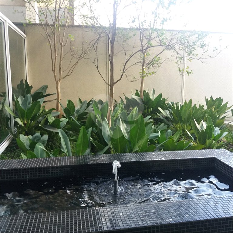 Sala comercial, nova, para venda ou locação, junto à Estação Vergueiro do Metrô