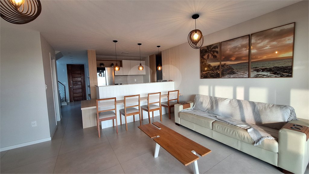 Casa em condomínio à venda com 4 quartos, sendo 3 suítes, em Marina, Armação dos Búzios, RJ
