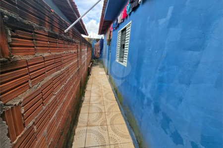 Casa à venda com 2 quartos em Vila Carvalho, Itapetininga, SP
