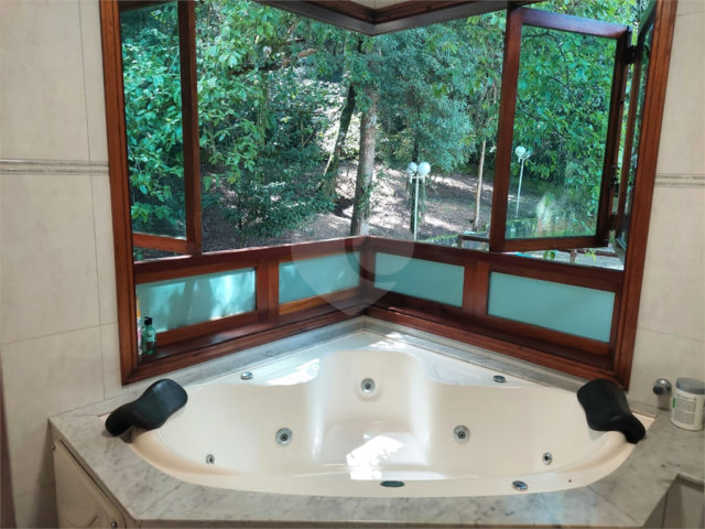 Casa à venda com 6 quartos no condomínio Alpes da Cantareira, Mairiporã - SP