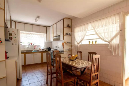 Sobrado à venda com 3 quartos, sendo 1 suíte, em Planalto Paulista, São Paulo, SP