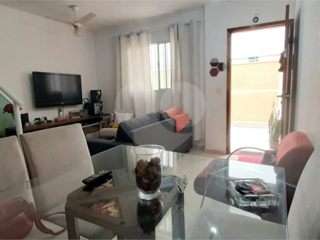 Casa à venda com 2 suítes no condomínio Alto da Serra, São Paulo - SP