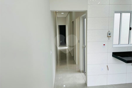 Casa de Vila à venda com 2 quartos em Jardim Dona Tereza, Sorocaba, SP