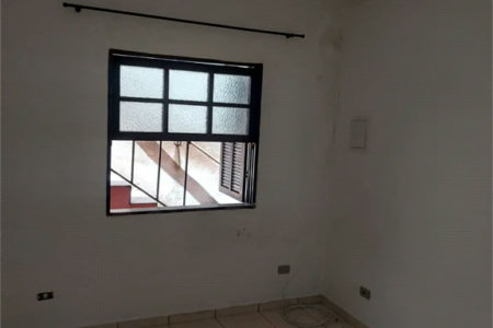 Casa à venda com 4 quartos, sendo 1 suíte, em Vila Pirajussara, São Paulo, SP