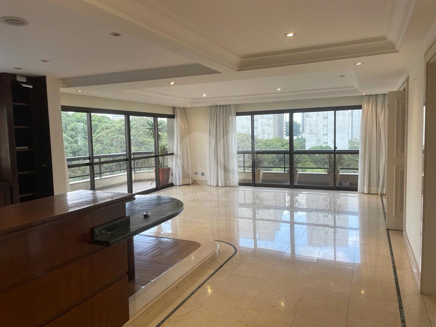 Apartamento à venda com 4 suítes em Vila Suzana, São Paulo, SP