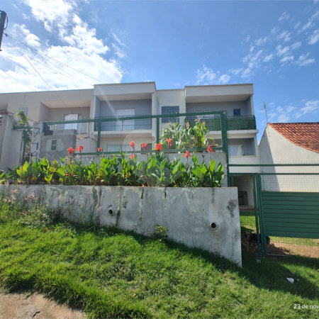 Sobrado à venda com 3 quartos, sendo 1 suíte, em Chácaras Maringá, Atibaia, SP