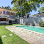 Casa à venda com 5 quartos, sendo 3 suítes, em Alto da Boa Vista, São Paulo, SP