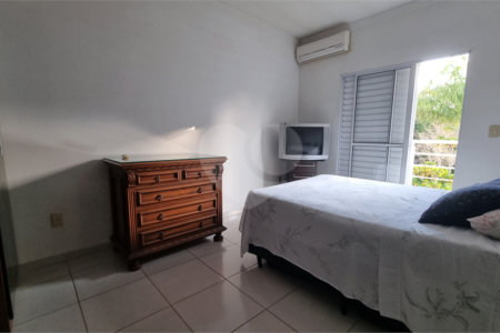 Casa à venda com 4 quartos, sendo 3 suítes,  no condomínio Residencial Villa dos Inglezes, Sorocaba - SP