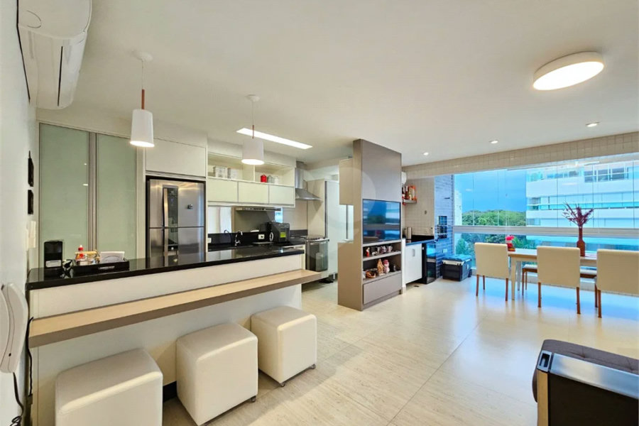 Apartamento à venda com 2 suítes em Riviera de São Lourenço, Bertioga, SP