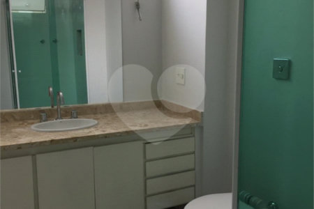 Apartamento à venda com 3 quartos, sendo 1 suíte, em Itaim Bibi, São Paulo, SP