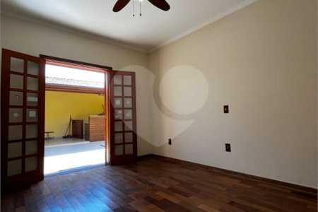 Casa à venda com 3 quartos em Parque da Lagoa, Itapetininga, SP