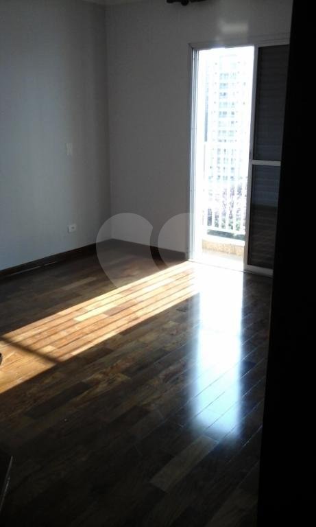 Apartamento à venda com 3 quartos, sendo 1 suíte, em Vila Anglo Brasileira, São Paulo, SP