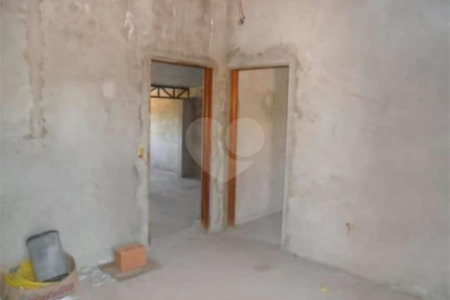 Casa à venda com 2 quartos em Corrupira, Jundiaí, SP