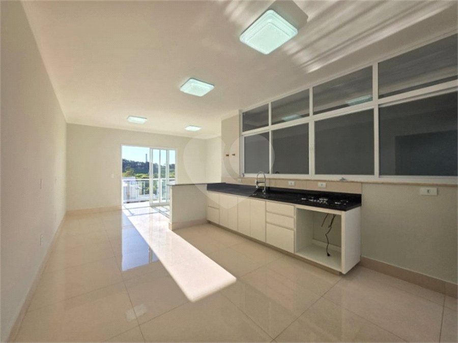 Casa à venda com 3 suítes em Marambaia, Vinhedo, SP