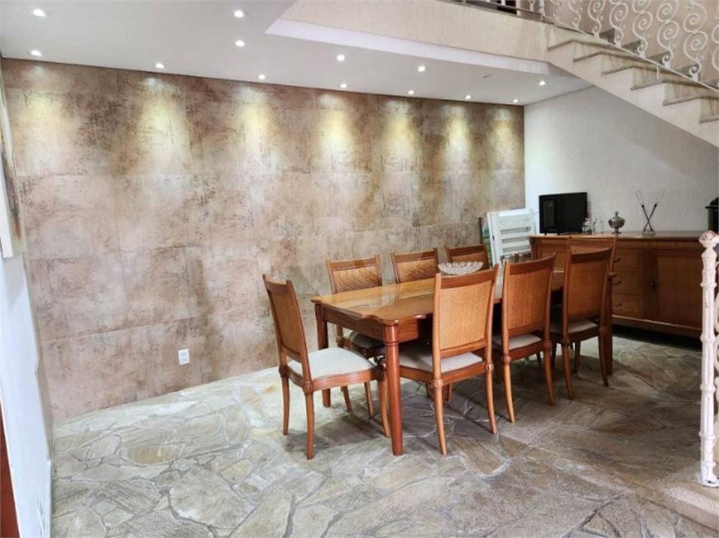 Casa à venda com 3 quartos, sendo 1 suíte, no Centro, Vinhedo, SP