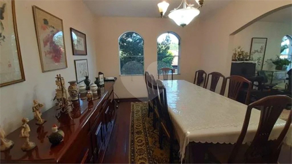 Casa à venda com 4 quartos, sendo 2 suítes, em MORUMBI, São Paulo, SP