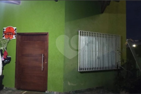 Casa à venda com 5 quartos, sendo 1 suíte,  em Parque do Colégio, Suzano, SP