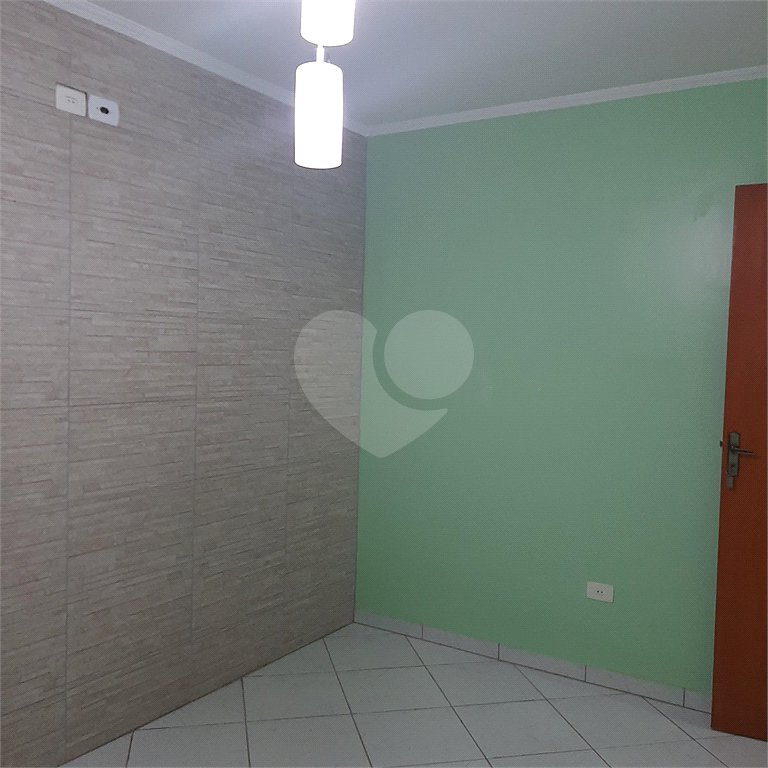 Casa à venda com 4 quartos, sendo 1 suíte, em Vila Vitório Mazzei, São Paulo, SP
