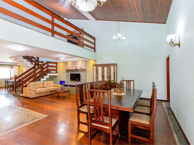 Casa à venda com 4 suítes em Jardim Marajoara, São Paulo, SP