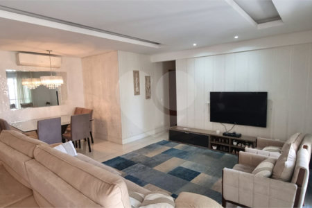 Apartamento à venda com 3 suítes em Santa Teresinha, São Paulo, SP