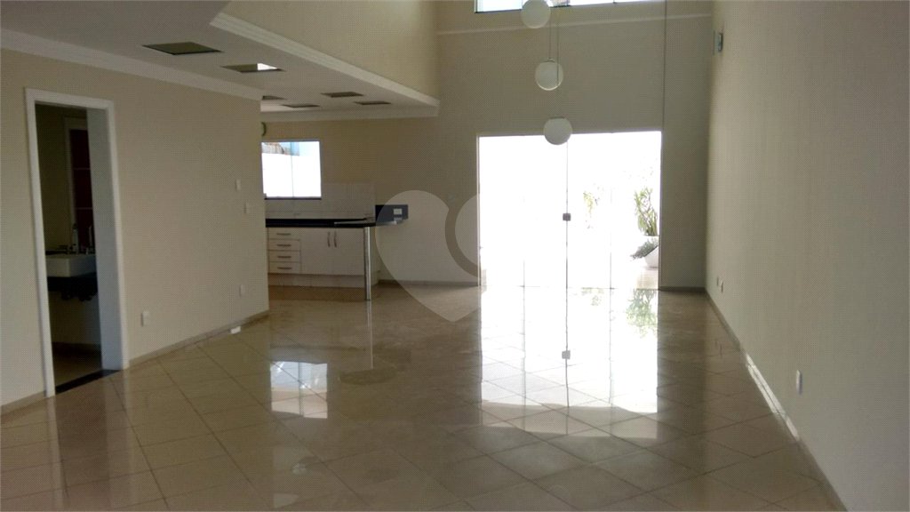 Casa à venda ou para alugar com 3 suítes no condomínio Residencial Villa dos Inglezes, Sorocaba - SP