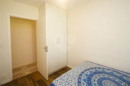 Casa à venda com 4 quartos, sendo 2 suítes, em Chácara Flora, São Paulo, SP