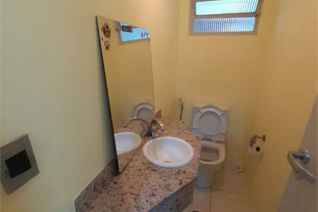 Sobrado à venda com 3 quartos, sendo 1 suíte, em Parque da Lapa, São Paulo, SP