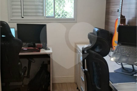 Apartamento à venda com 3 quartos, sendo 1 suíte, em Água Branca, São Paulo, SP