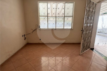 Casa Térrea à venda com 3 quartos em Campo Grande, Rio de Janeiro, RJ