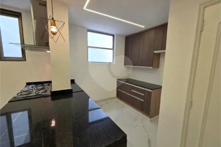 Apartamento à venda com 3 quartos, sendo 1 suíte, em Copacabana, Rio de Janeiro, RJ