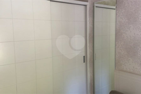 Apartamento à venda com 3 quartos, sendo 1 suíte, em Jardim Marajoara, São Paulo, SP