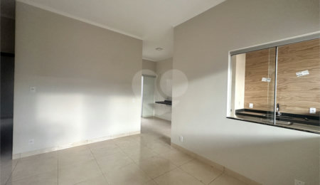 Casa à venda com 3 quartos, sendo 1 suíte,  em Ipê, Três Lagoas, MS