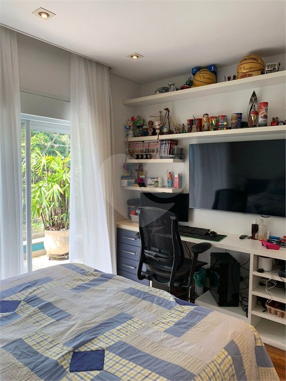 Casa à venda com 4 suítes em Santana, São Paulo, SP