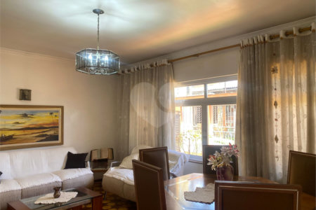 Casa à venda com 2 quartos, sendo 1 suíte, em Vila Rosália, Guarulhos, SP