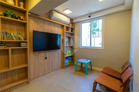 Apartamento à venda com 2 quartos em Santo Amaro, São Paulo, SP