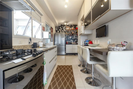 Apartamento à venda com 3 suítes em Parque Reboucas, São Paulo, SP