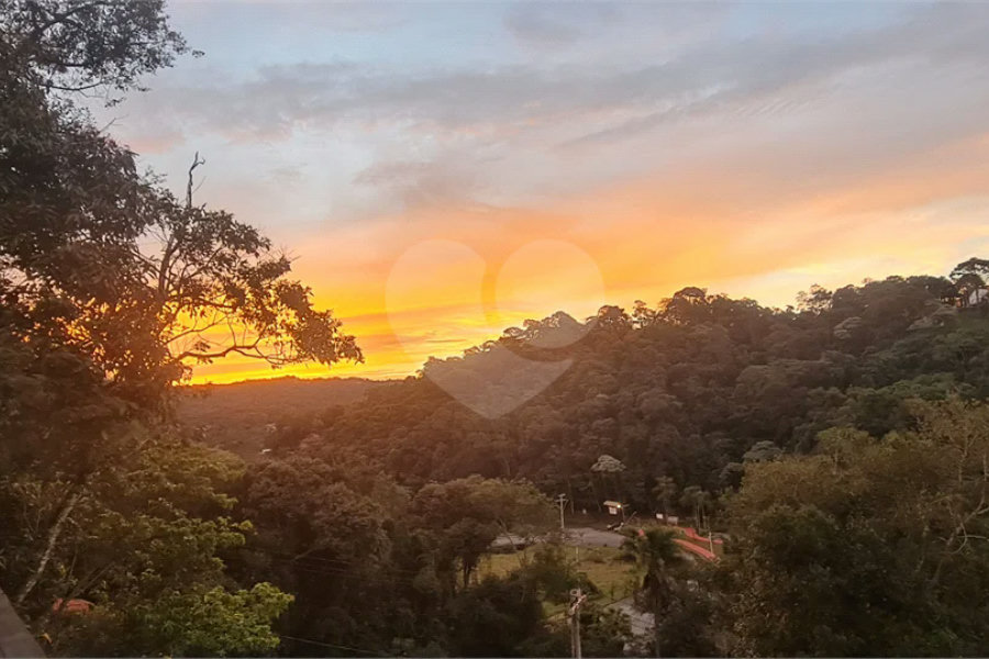 Casa à venda com 3 suítes no condomínio Alpes da Cantareira, Mairiporã - SP