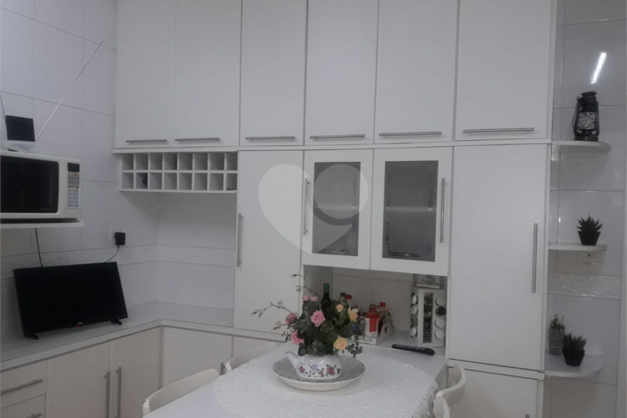 Sobrado à venda com 3 quartos, sendo 1 suíte, em Vila Paulicéia, São Paulo, SP