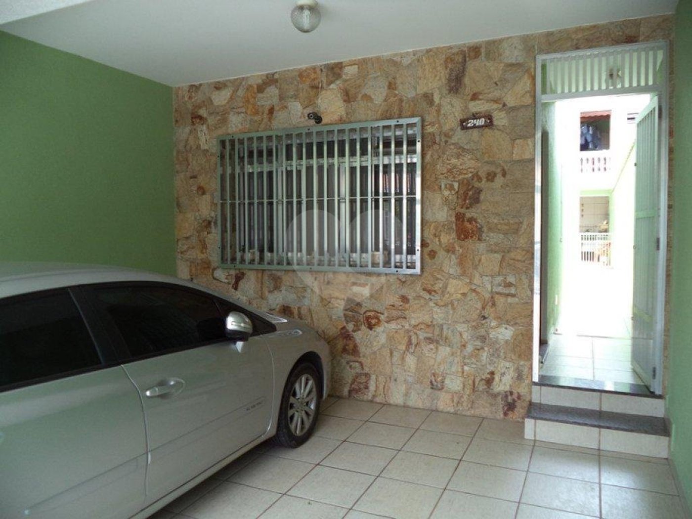 Sobrado à venda com 4 quartos, sendo 1 suíte,  em Parque Edu Chaves, São Paulo, SP