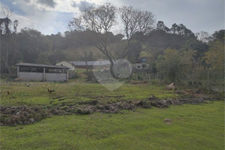 Sítio à venda com 3 quartos, sendo 2 suítes,  em Cachoeira, Atibaia, SP