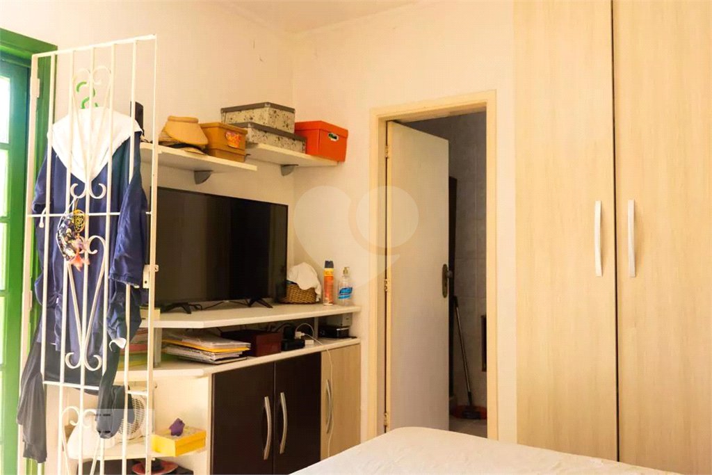 Casa à venda com 3 quartos, sendo 1 suíte, em Vila Universitária, São Paulo, SP