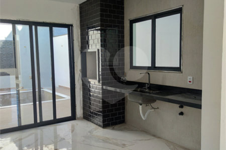 Casa à venda com 3 suítes no condomínio Aruã Brisas, Mogi das Cruzes - SP