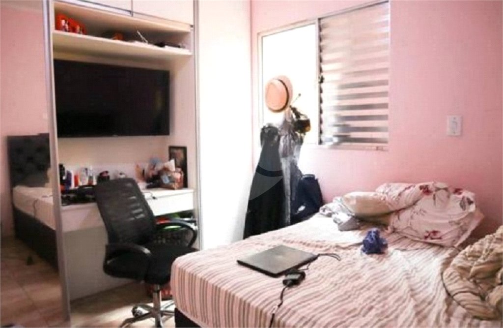 Casa à venda com 3 quartos, sendo 1 suíte,  em Vila Nova Carolina, São Paulo, SP