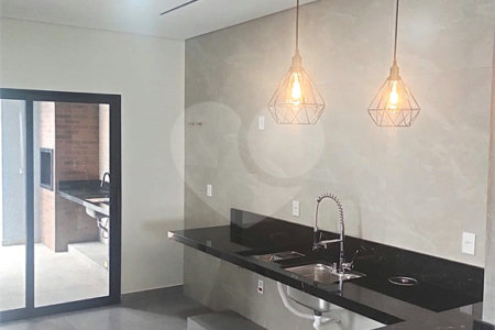 Casa à venda com 3 quartos, sendo 1 suíte,  no condomínio Horto Florestal Villagio, Sorocaba - SP