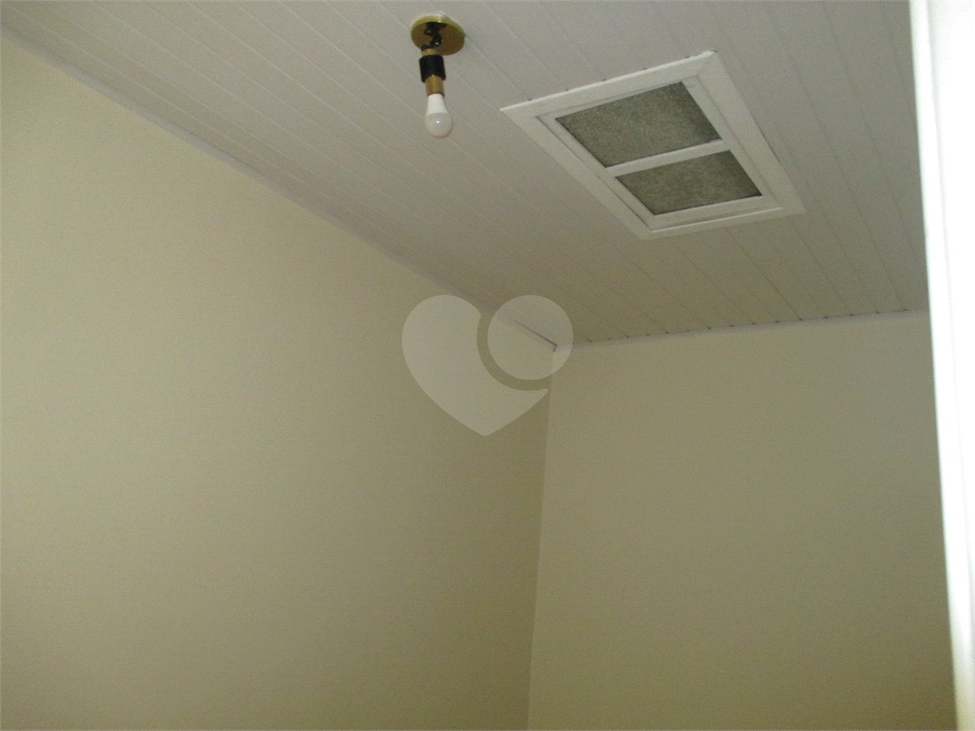 Casa à venda com 2 quartos, sendo 1 suíte, em Mirandópolis, São Paulo, SP