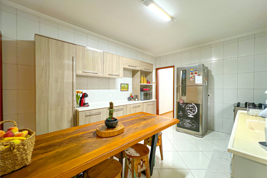 Casa à venda com 3 quartos, sendo 1 suíte,  no condomínio 658, São Paulo - SP