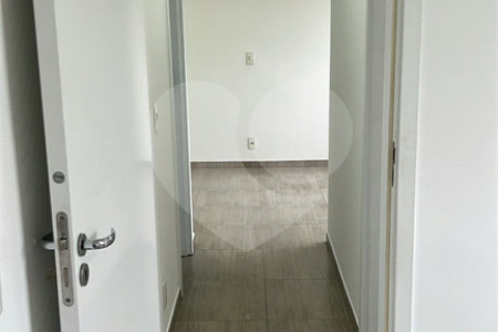 Apartamento com 40m², 2 quartos, para locação no Cambuci