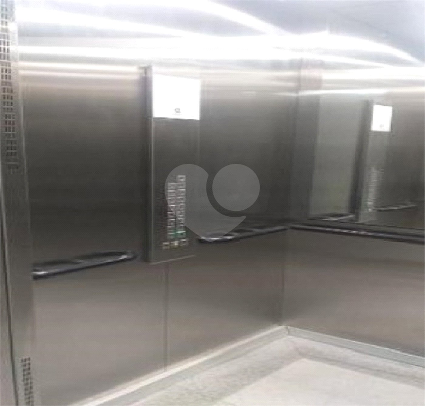 Apartamento à venda com 2 quartos em Vila Santo Antônio, Ferraz de Vasconcelos, SP